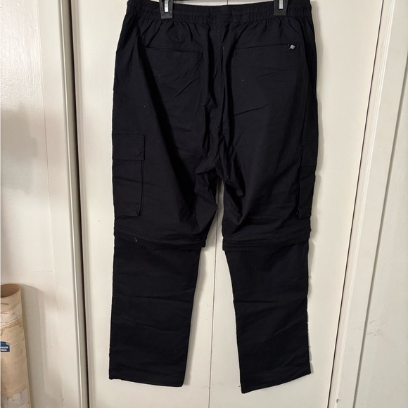 Men's Aeropostale Black Cargo Convertible Pants - Picture 4 of 5